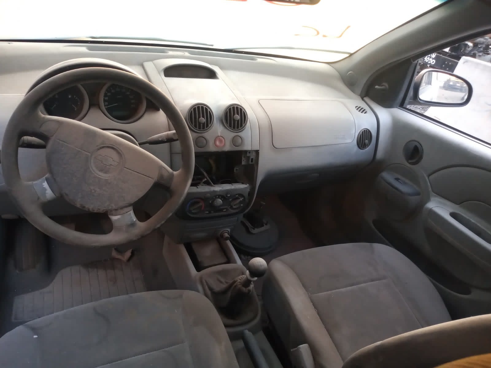  Chevrolet AVEO 2006    EN DESARME